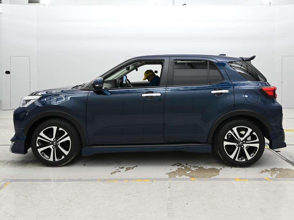DAIHATSU ROCKY