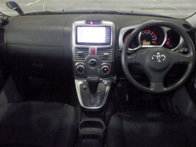 TOYOTA RUSH