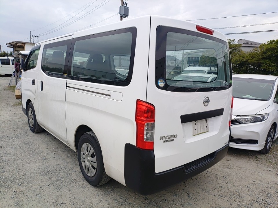 NISSAN NV350 CARAVAN