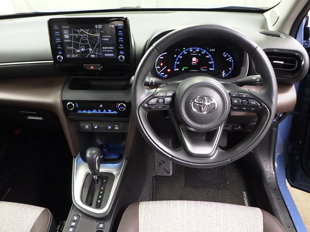 TOYOTA YARIS CROSS