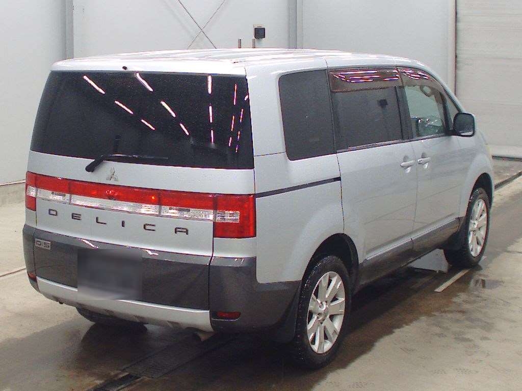 MITSUBISHI DELICA D:5