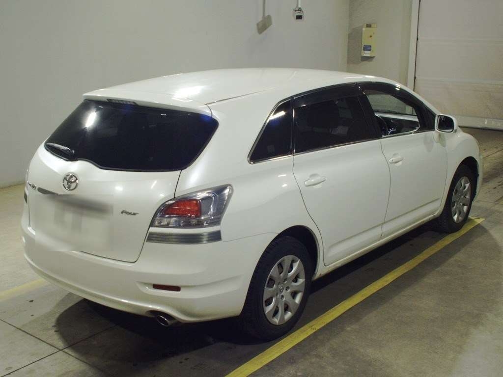 TOYOTA MARK X ZIO