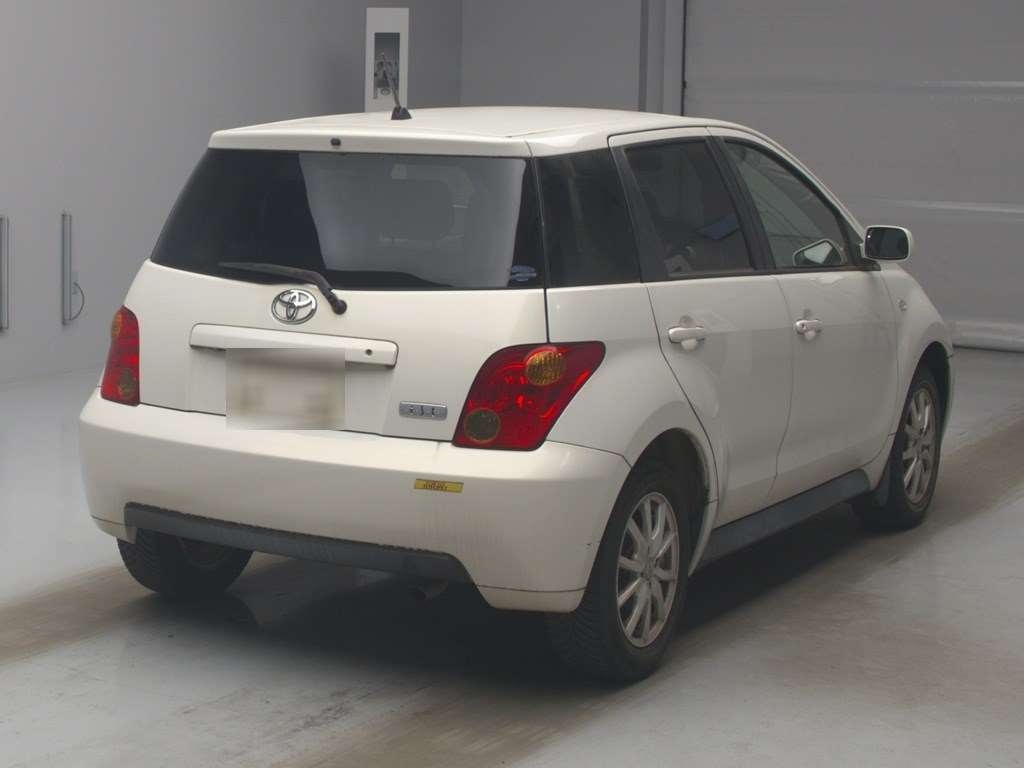 TOYOTA IST