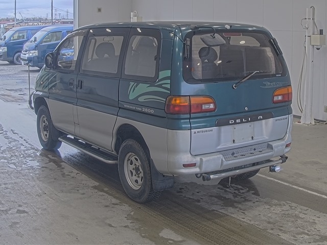 MITSUBISHI DELICA