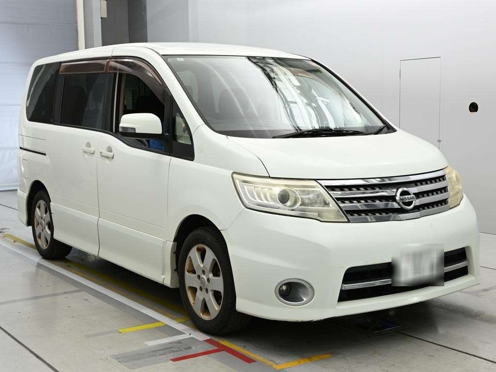 NISSAN SERENA