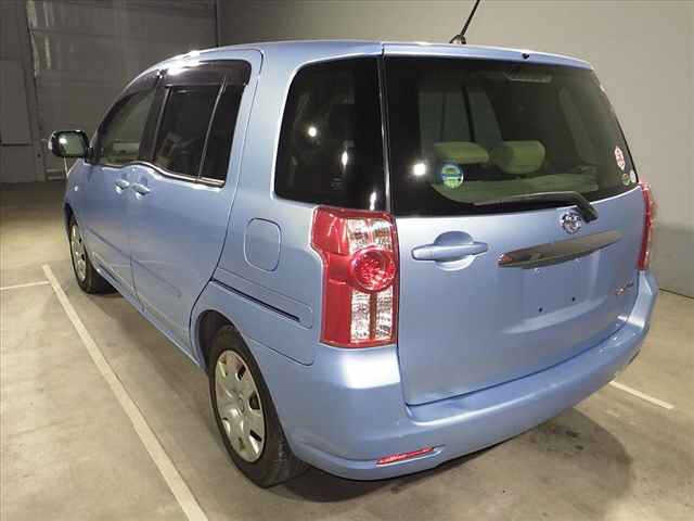 TOYOTA RAUM