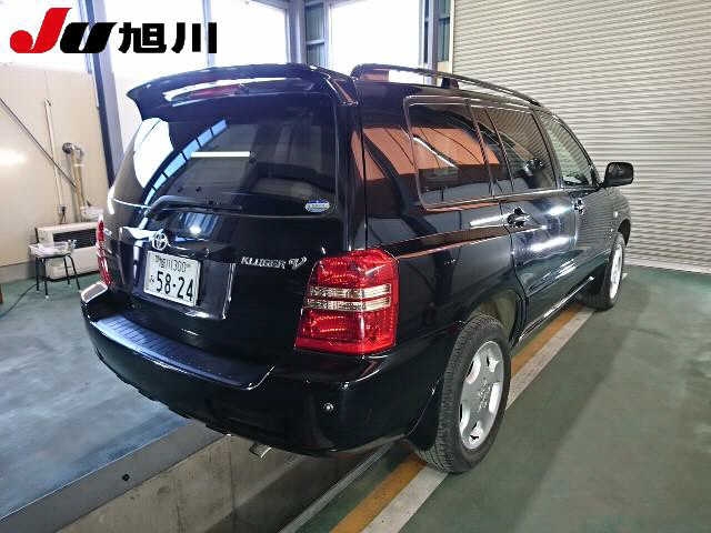 TOYOTA KLUGER V