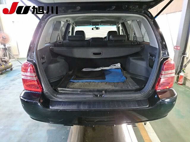 TOYOTA KLUGER V