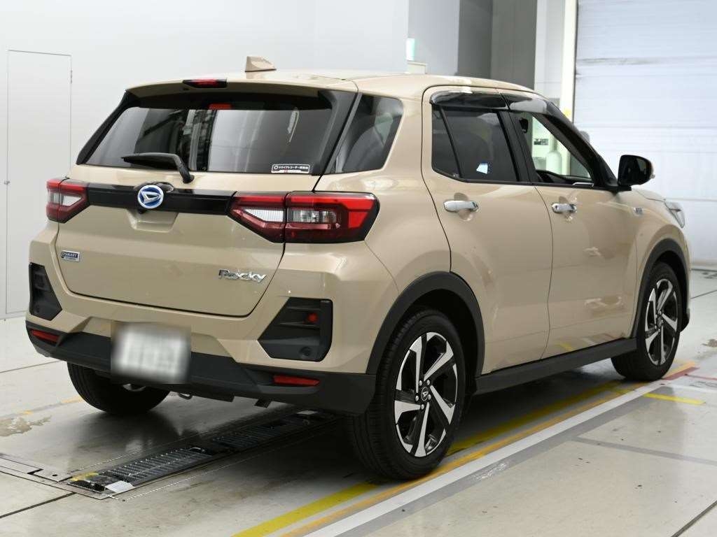 DAIHATSU ROCKY