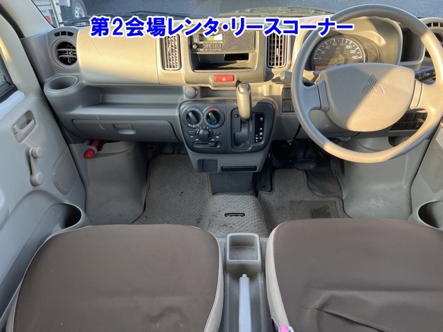 MITSUBISHI MINICAB