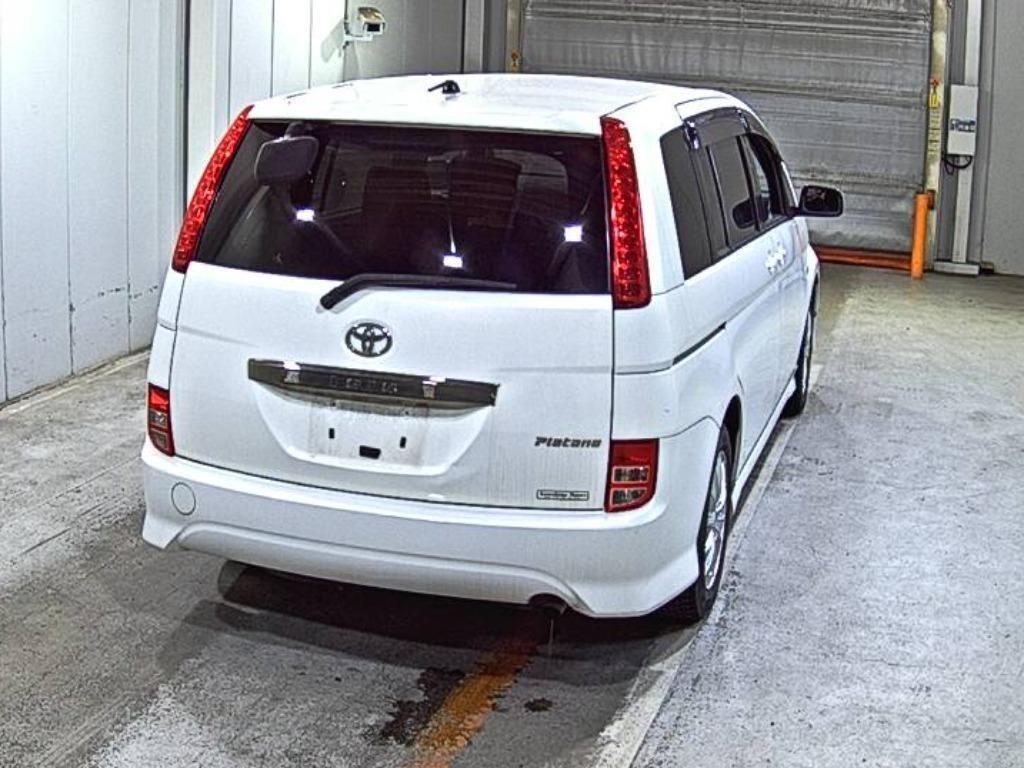 TOYOTA ISIS