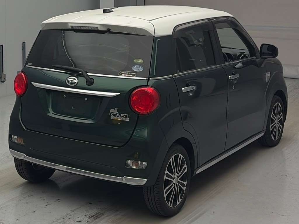 DAIHATSU CAST