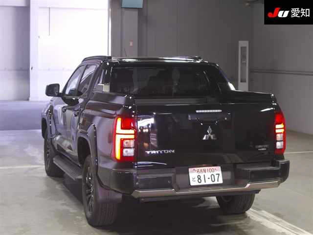 MITSUBISHI TRITON