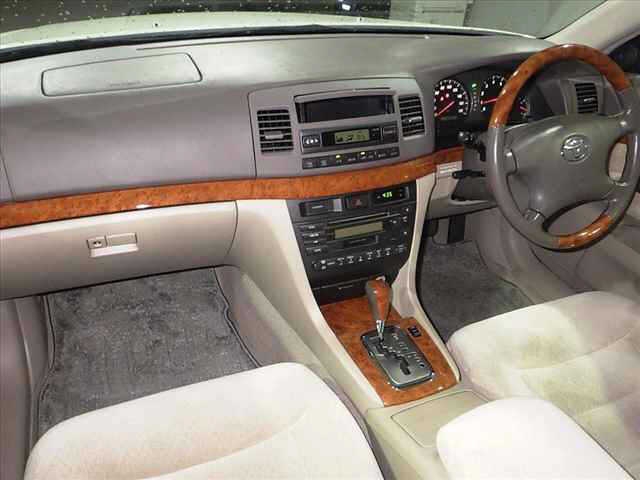TOYOTA MARK II