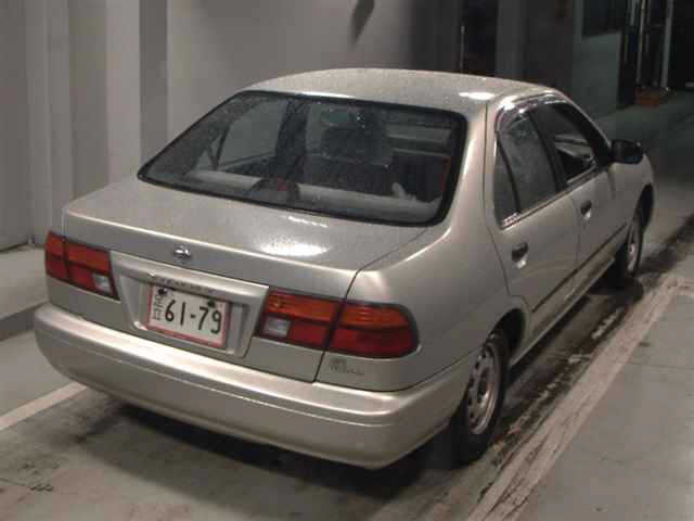 NISSAN SUNNY