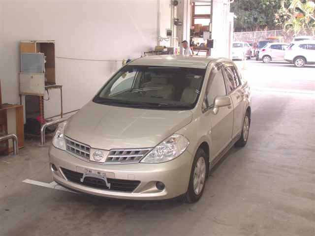 NISSAN TIIDA LATIO