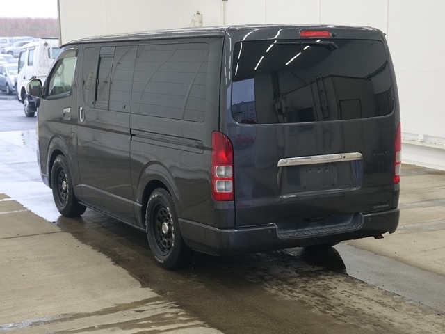 TOYOTA REGIUS ACE