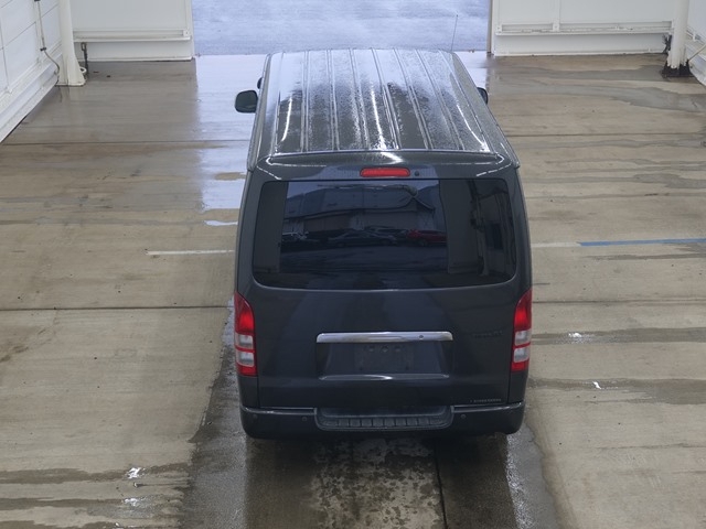 TOYOTA REGIUS ACE