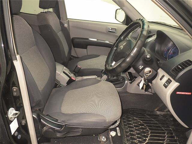 MITSUBISHI TRITON