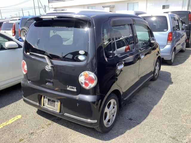 DAIHATSU MOVE LATTE
