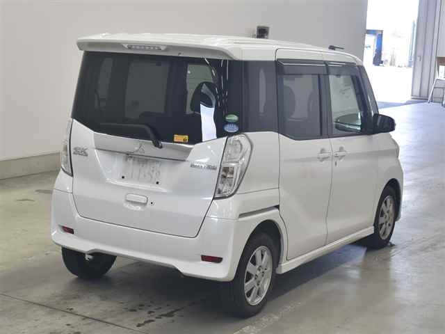 MITSUBISHI EK SPACE