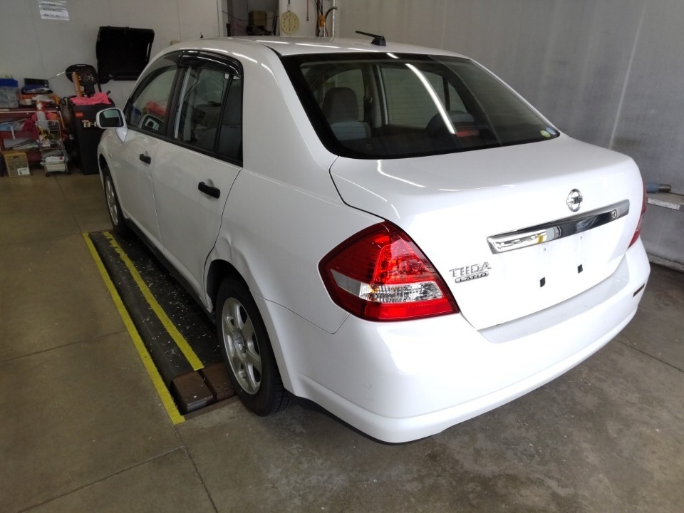 NISSAN TIIDA LATIO