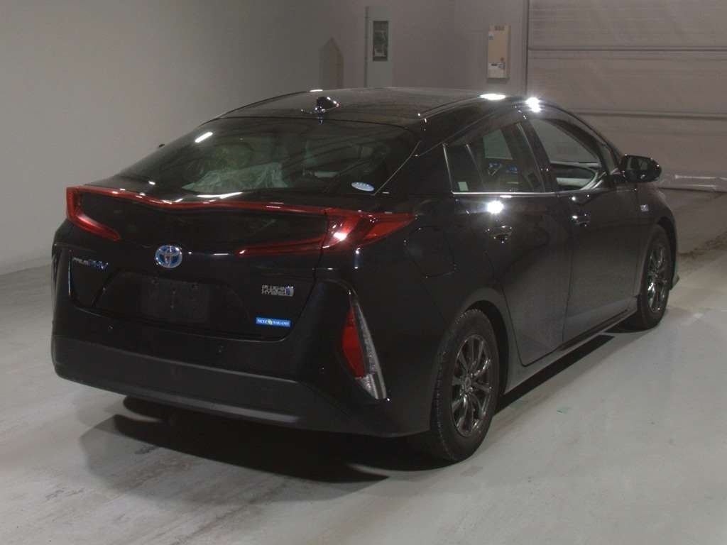 TOYOTA PRIUS PHV