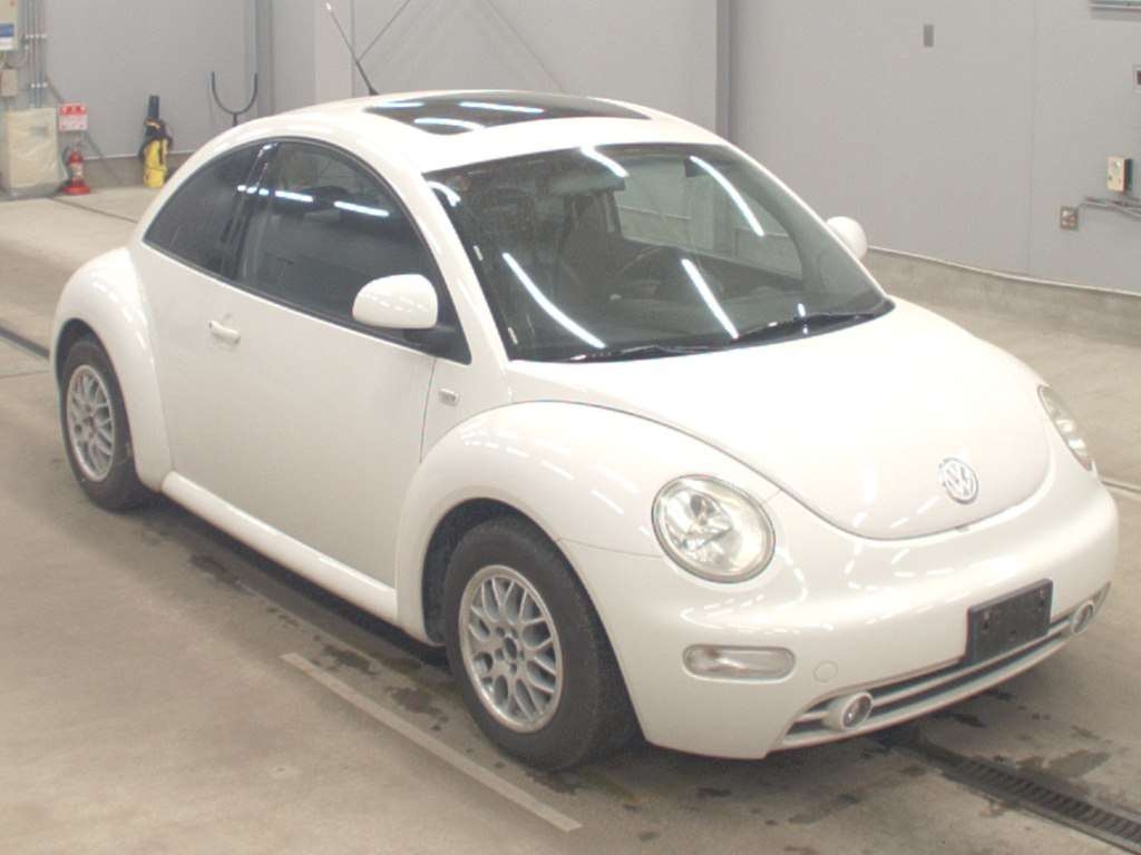 VOLKSWAGEN BEETLE