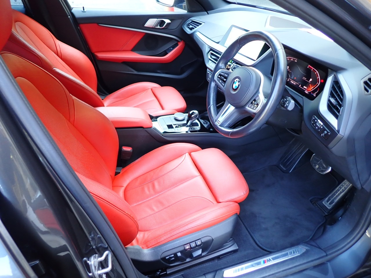 BMW 1-SERIES