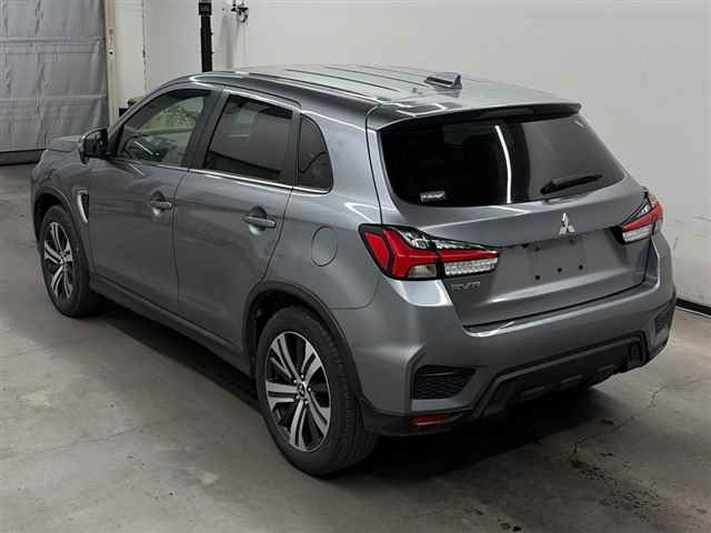 MITSUBISHI RVR