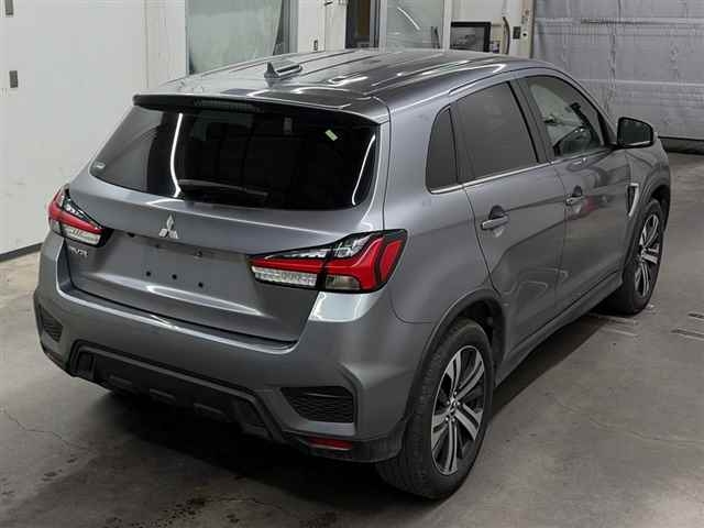 MITSUBISHI RVR