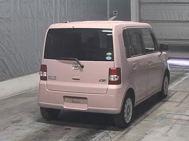TOYOTA PIXIS SPACE