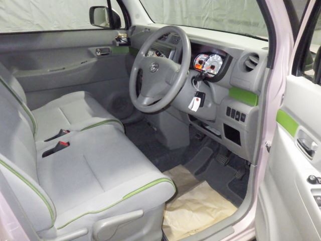 TOYOTA PIXIS SPACE