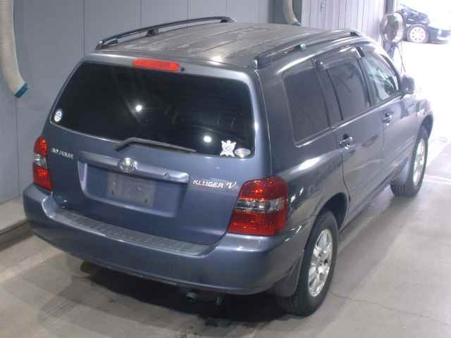TOYOTA KLUGER V