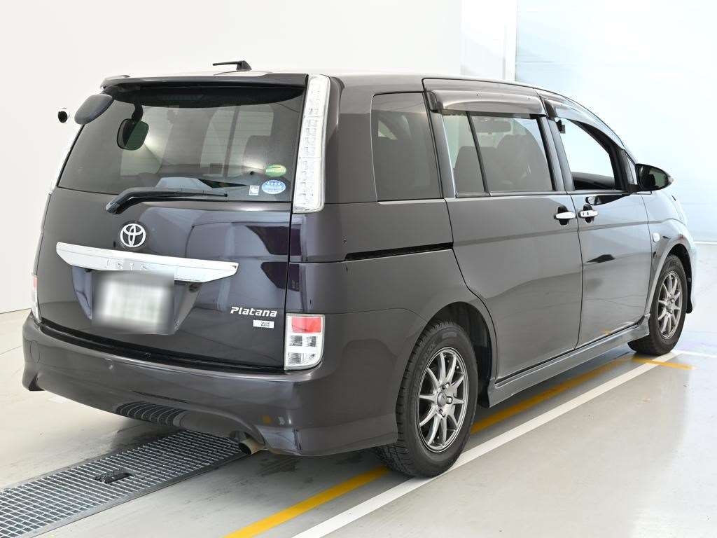 TOYOTA ISIS