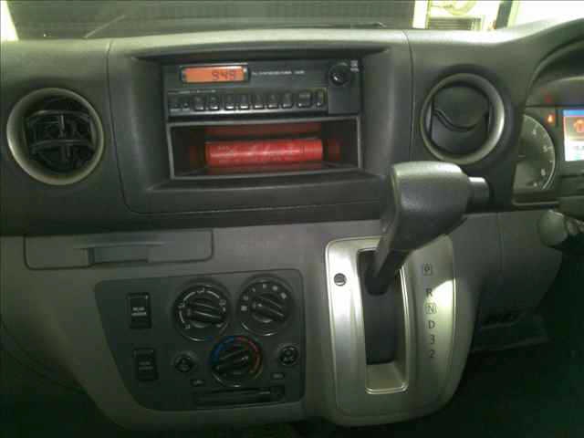 NISSAN NV350 CARAVAN