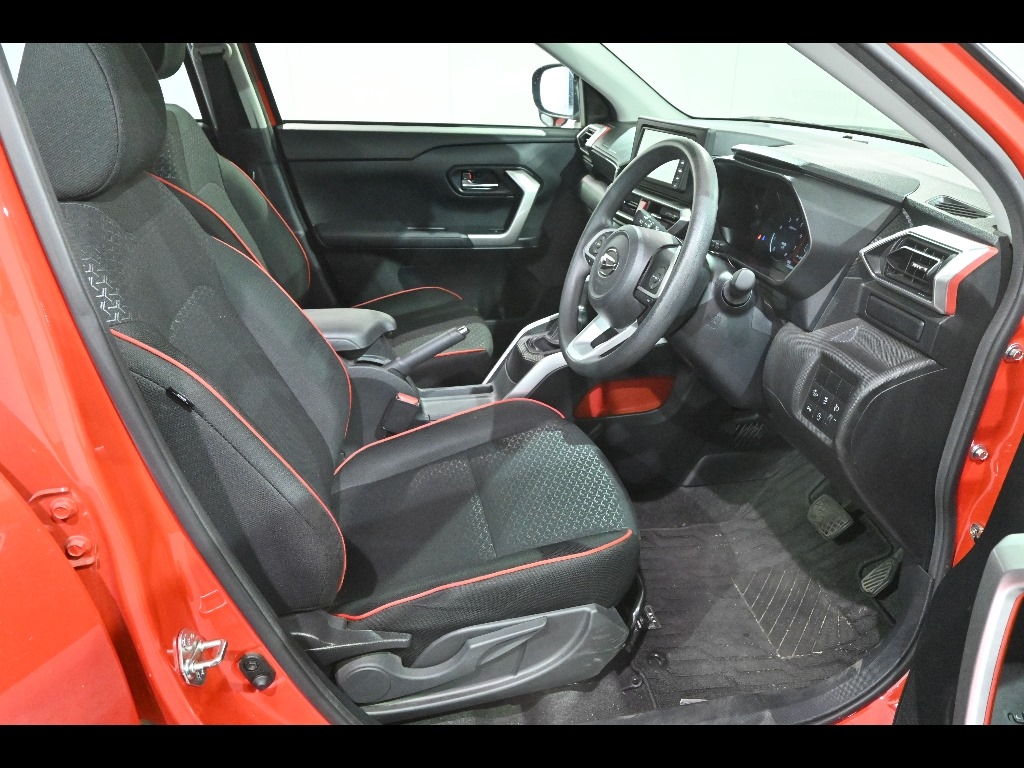 DAIHATSU ROCKY
