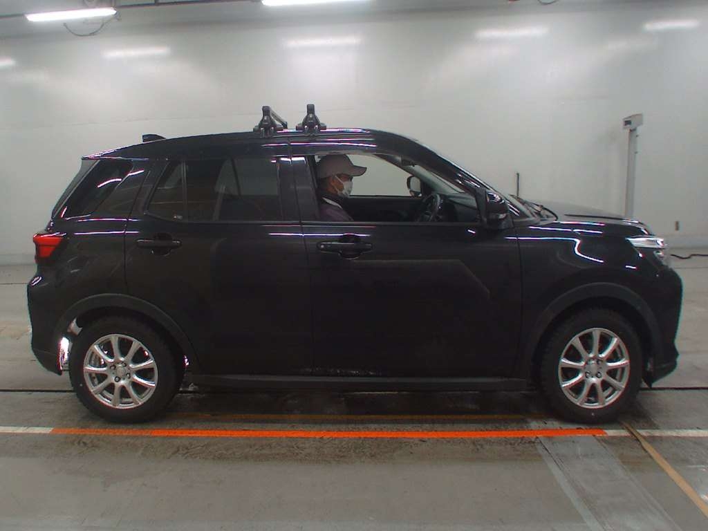 DAIHATSU ROCKY