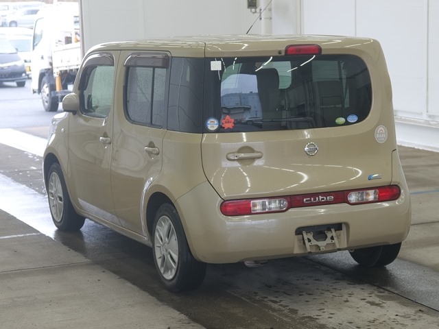 NISSAN CUBE