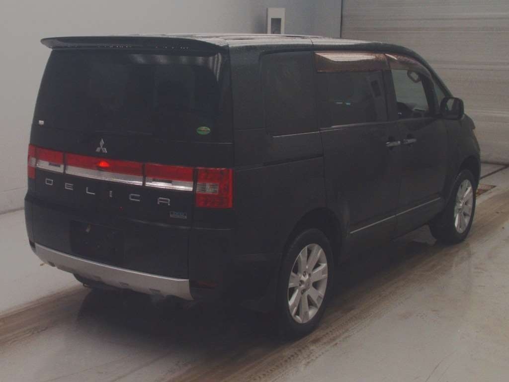 MITSUBISHI DELICA D:5