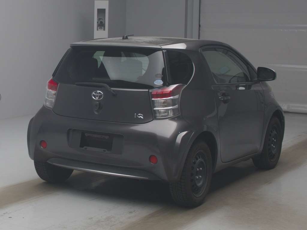 TOYOTA IQ