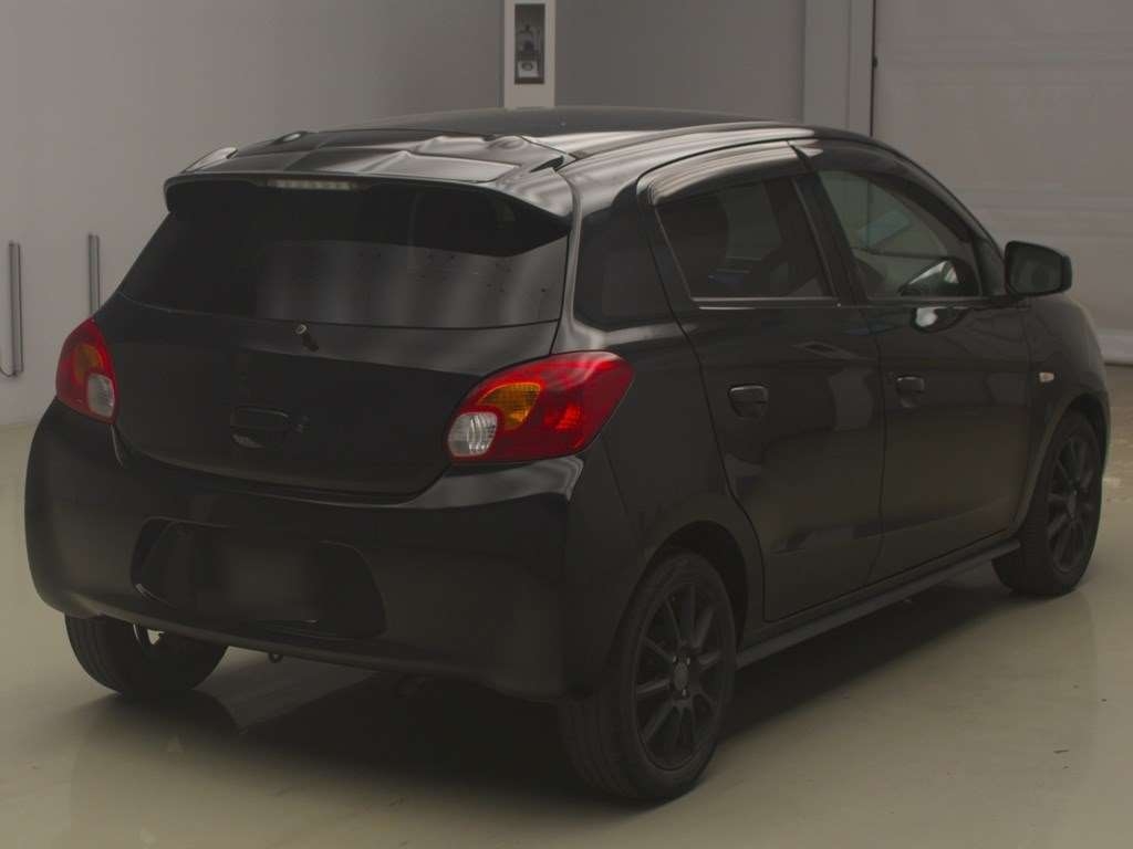 MITSUBISHI MIRAGE