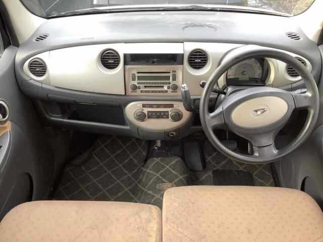 DAIHATSU MOVE LATTE