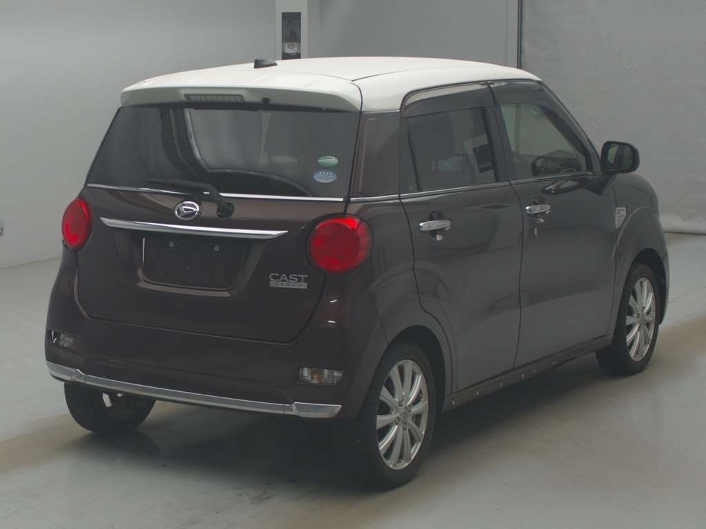 DAIHATSU CAST