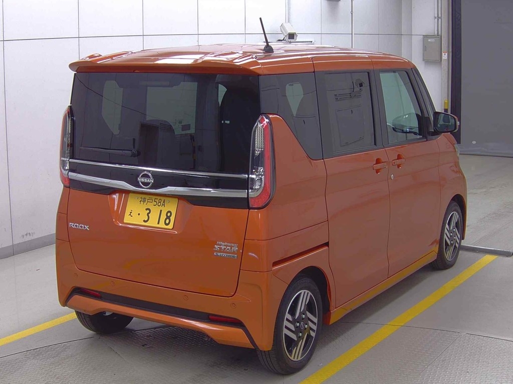 NISSAN ROOX