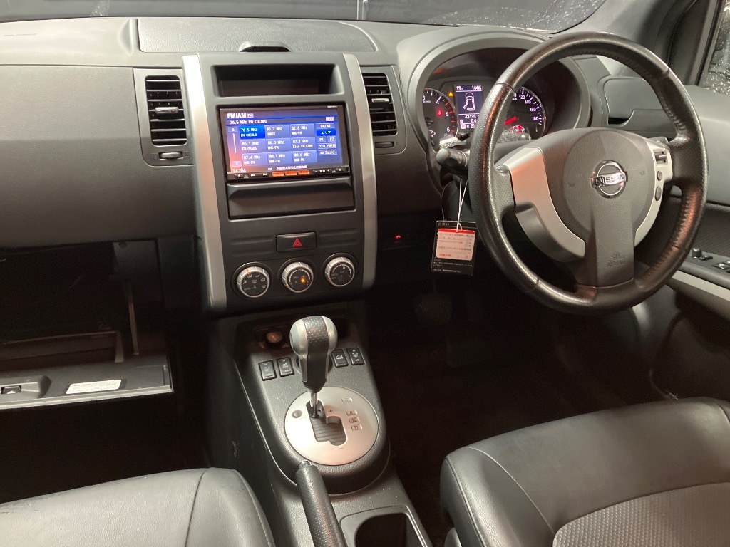 NISSAN X-TRAIL