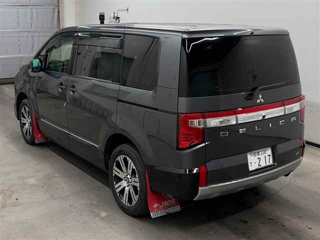 MITSUBISHI DELICA D:5