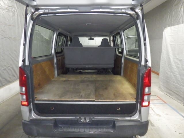 TOYOTA REGIUS ACE