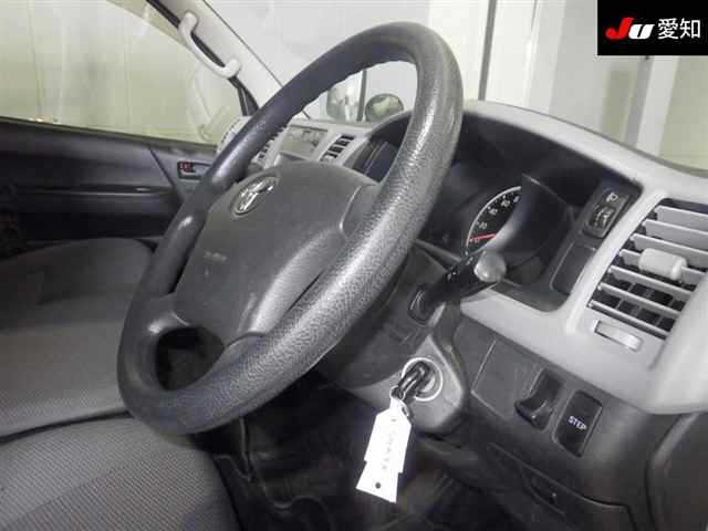 TOYOTA REGIUS ACE