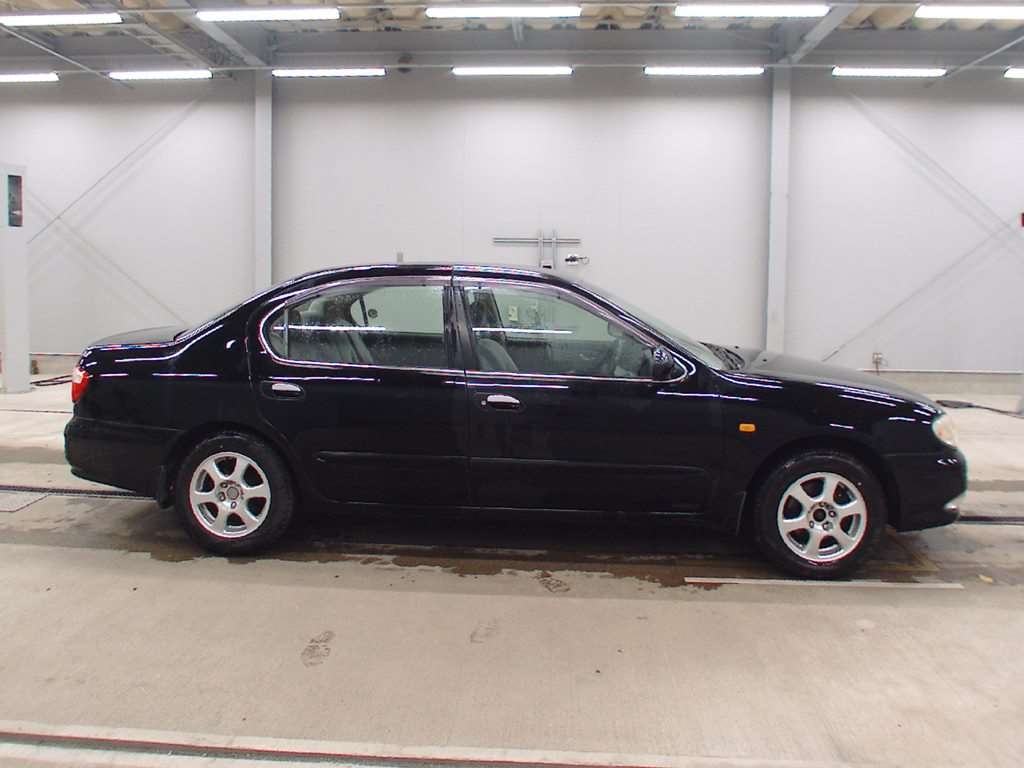 NISSAN CEFIRO